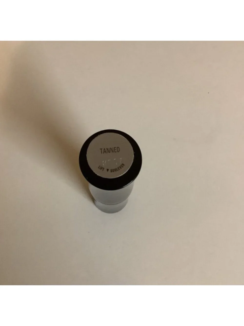 Mary Kay Creme Lipstick Tanned Discontinued Shade. New Without Box